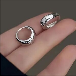Elegant Small Silver Hoop Earrings
